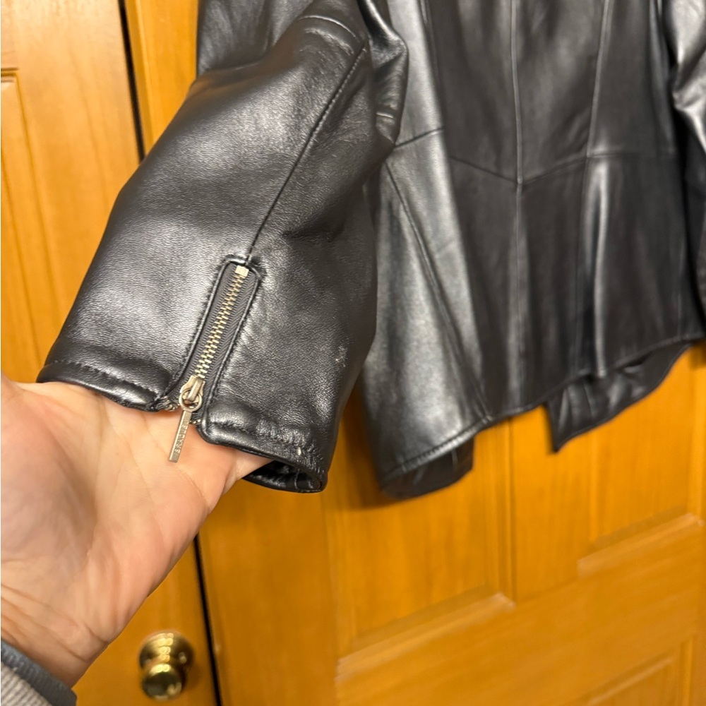 Elegant Black/metallic Leather Women's Jacket - Picture 4 of 10